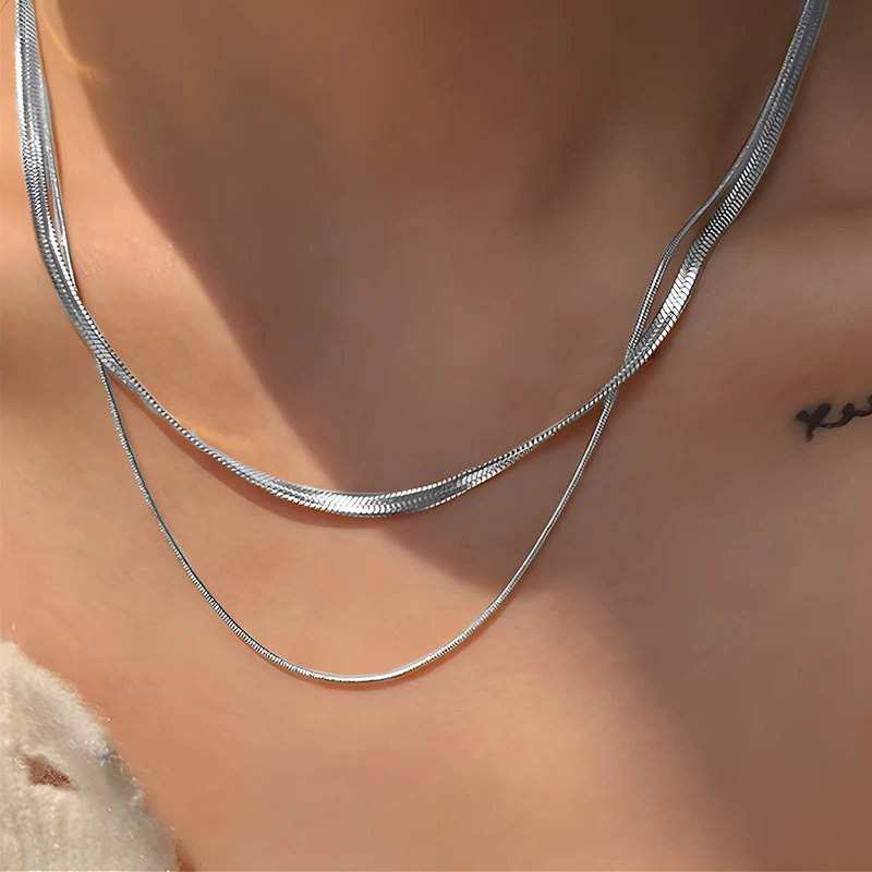Zarte doppellagige dünne Schlangenkette für Frauen, sexy Goldfarbe, coole Schlüsselbeinkette, ästhetischer Y2k-Schmuck – Detail 6