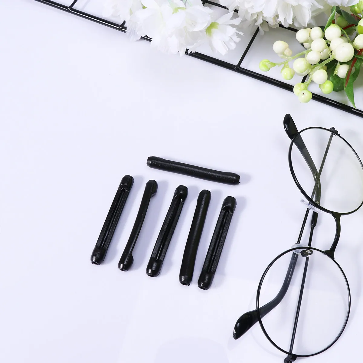 

20Pcs Silicone Eyeglass Ear Hooks Anti-Slip Flexible Tensile Resistant Glasses Leg Sets for Strenuous Exercise Running Riding