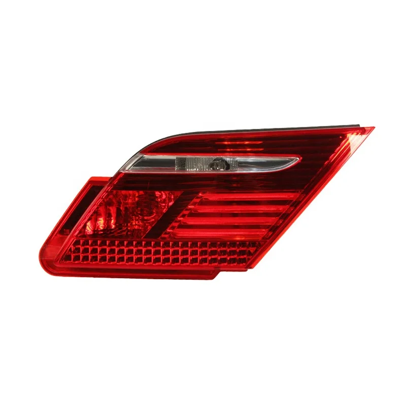 I stampi per fari automatici per stampi per auto con parti in ABS producono stampi per fanali posteriori per parti automobilistiche