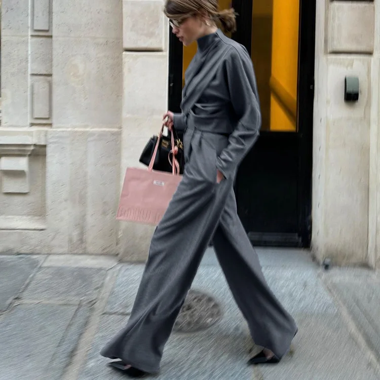 

Комплект из двух предметов: повседневные широкие брюки и топ с длинным рукавом и высоким воротником с перекрестным дизайном, весна-осень 2026, женская мода