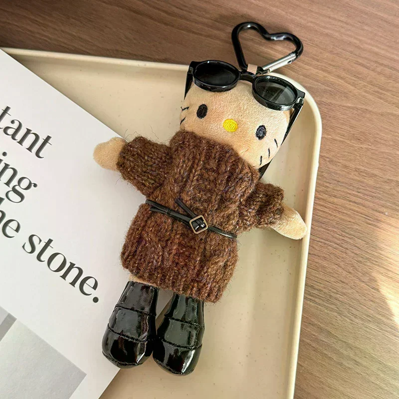 

Doll Pendants Elegant Lady Animal Pattern Hanging Sanrio Plush Doll Pendant Long Leg Cat Fur Vest Doll Accessories