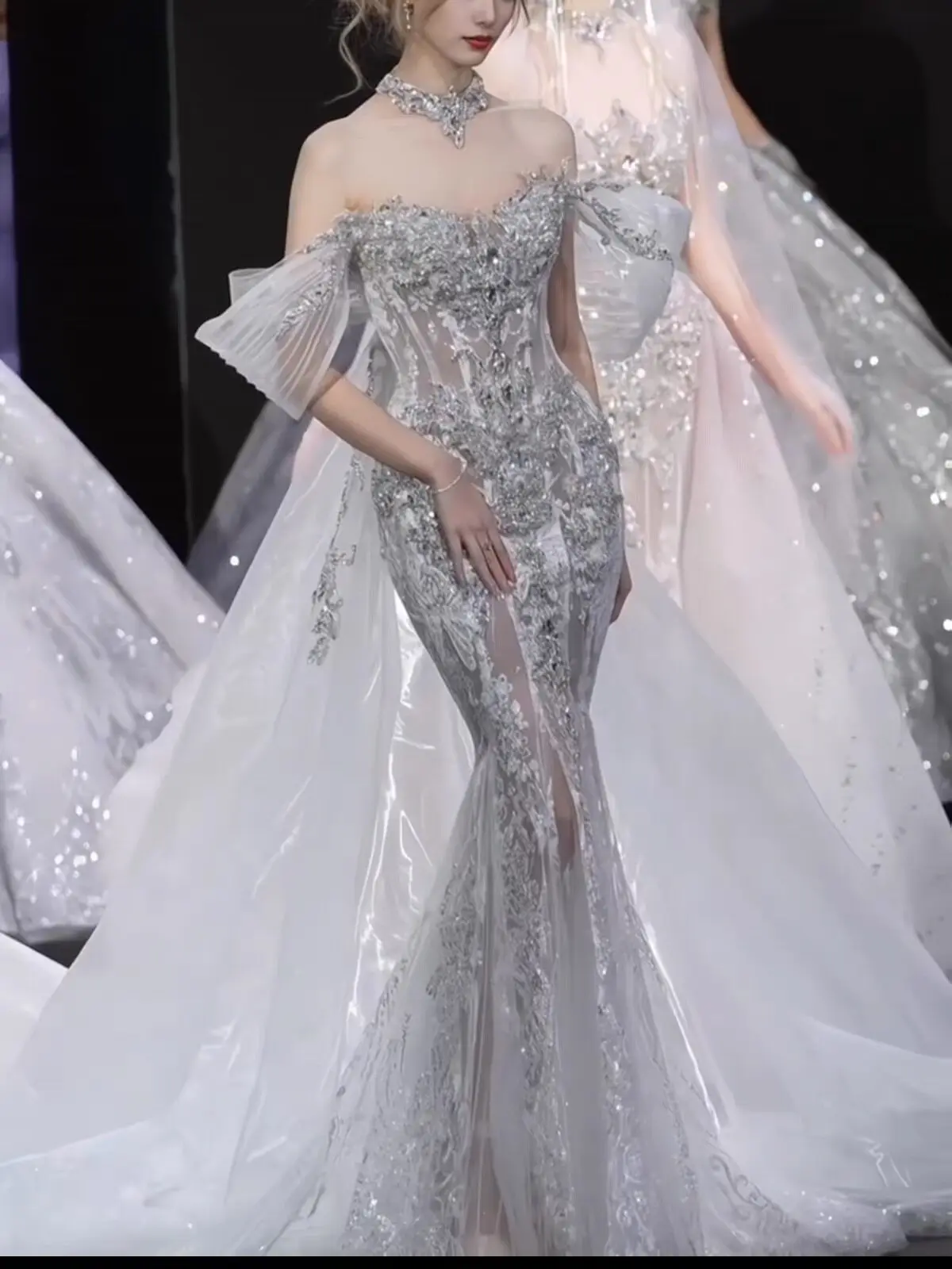 Exquisite Mermaid Wedding Dress Real Pictures Court Train Bridal Gowns Floral Applique with Major Beading Crystal L&P DQL Studio
