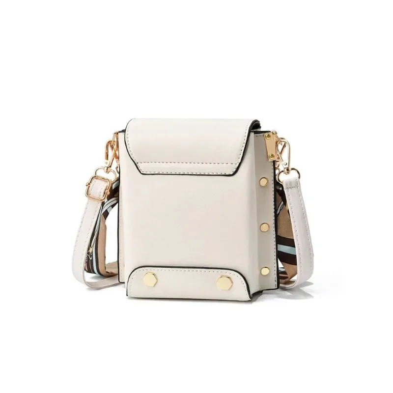 New Fashion Women Mobile Phone for Female Messenger Bag Purse Wild Mini Bear Series Wrist Pack