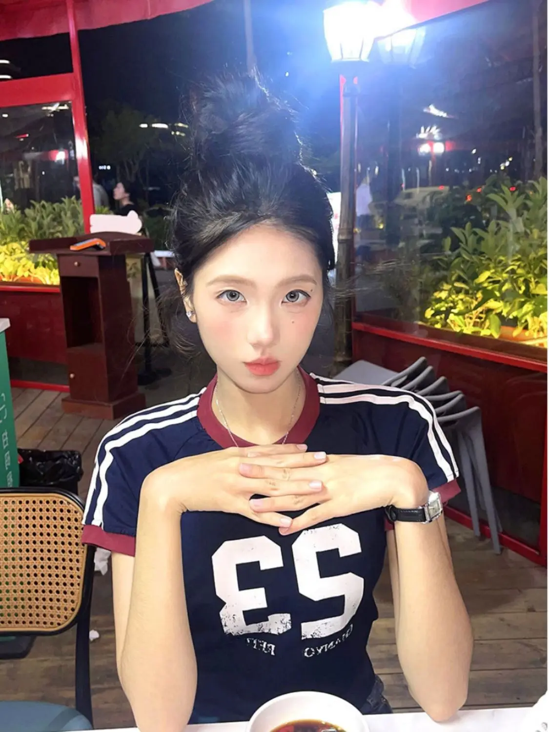 レトロアメリカンショルダーパッチワーク半袖Tシャツ レディース スリム サマーホットガールトップ コットンポリエステルスパンデックス ラウンドネック ショート丈