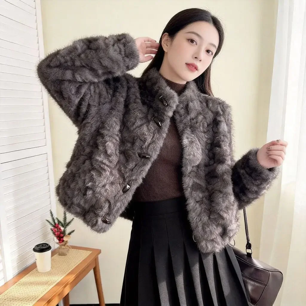 2026 Autumn Winter New Small fragrance style Stand collar Short Jacket Women's Fashion Temperament Lamb wool Imitation Fur Coats