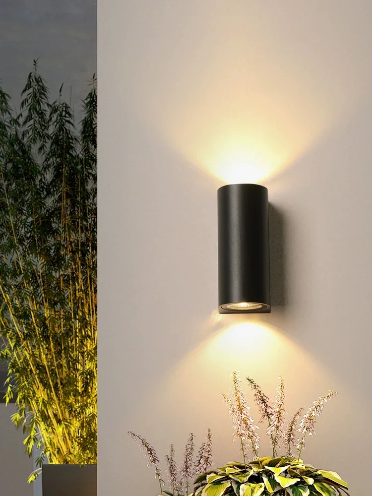 Applique Murale LED Noire Imperméable Conforme à la Norme IP65, Luminaire Décoratif d'Extérieur, Idéal pour un Jardin, une Cour, des Escaliers, un délégations, une Chambre à Coucher ou un oral et