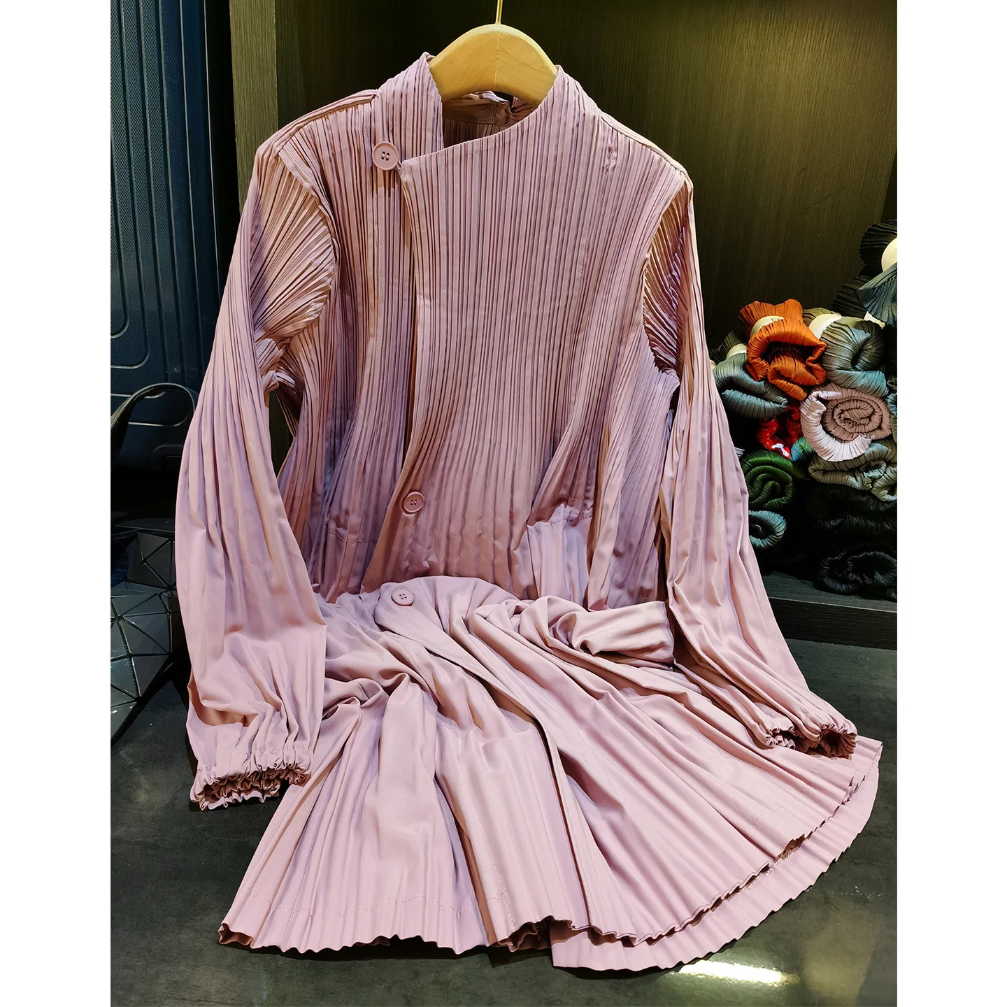 مياكي مطوي جديد 2026 معطف ياباني متوسط الطول متعدد الاستخدامات بسيط غير رسمي فضفاض واحد الصدر مطوي سترة الإناث