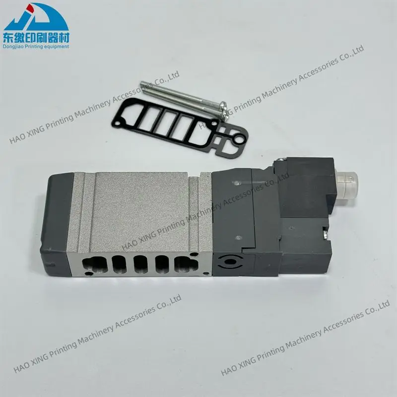 การพิมพ์อะไหล่เครื่องจักรสําหรับ Roland 700 Solenoid วาล์ว EN550-16-P53 Original Solenoid วาล์ว P000.305.P53