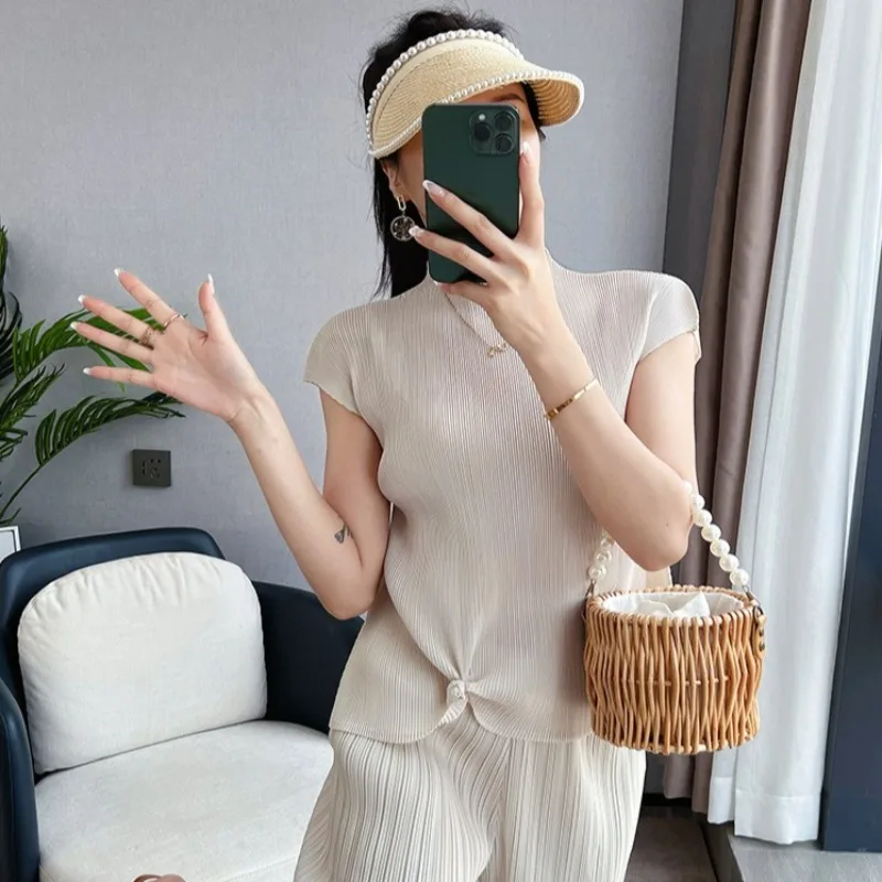 

Miyake Classic Pleated Top Women's Casual Sleeveless Vest Half High Neck Bottom Shirt Spring Tight Stretch T-Shirt Woman Clothes