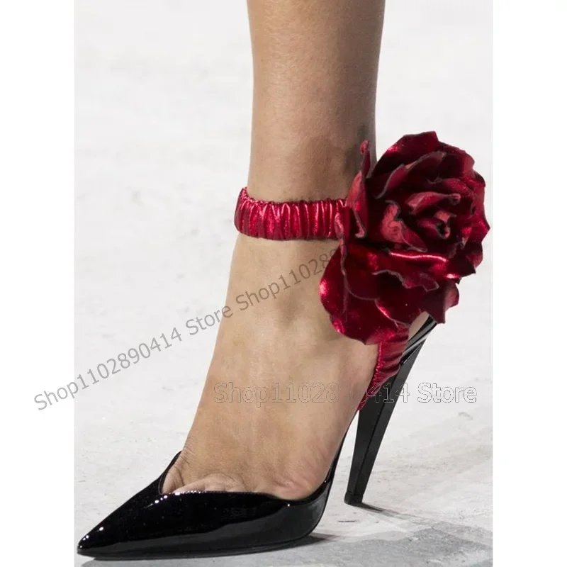 รองเท้าส้นสูงปลายแหลมสีดำประดับลายดอกไม้สีแดง สายรัดยางยืด รองเท้าผู้หญิง ส้นบาง แฟชั่นใหม่ รันเวย์ 2025 รองเท้าผู้หญิง
