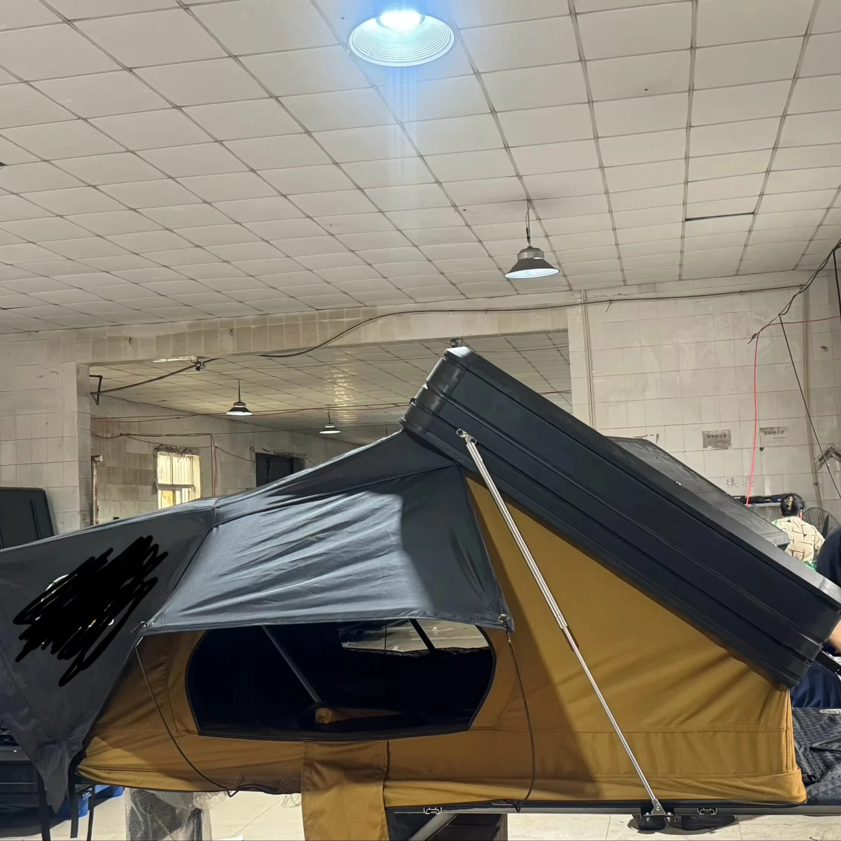 

WJW DZ Advanced Customization Wholesale Outdoor Casual Light weight Oxford Waterproof Aluminium Camping Car Roof Tent with hard