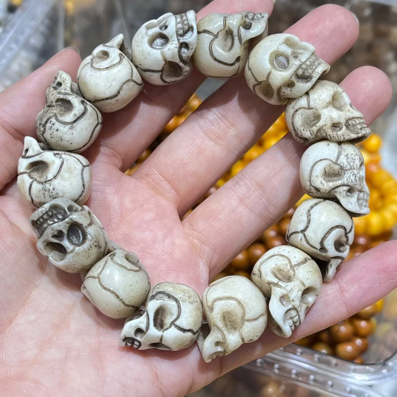 Natural old material bone three-dimensional carving skull men's crafts personality Buddha beads bracelet accessor