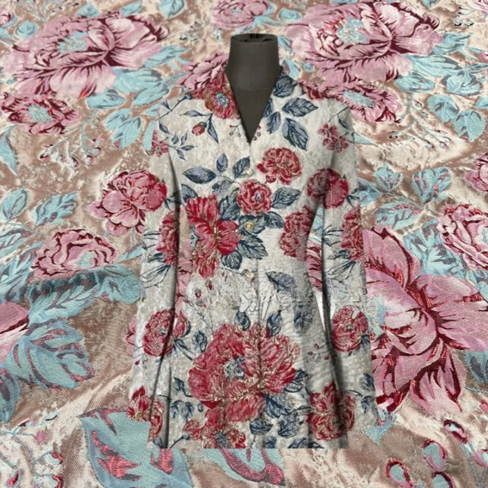 Retro Floating Jacquard Clothing Fabric Yarn Dyed Brocade Dress Designer Diy Sewing Fabrics Cloth Metal Wire Material