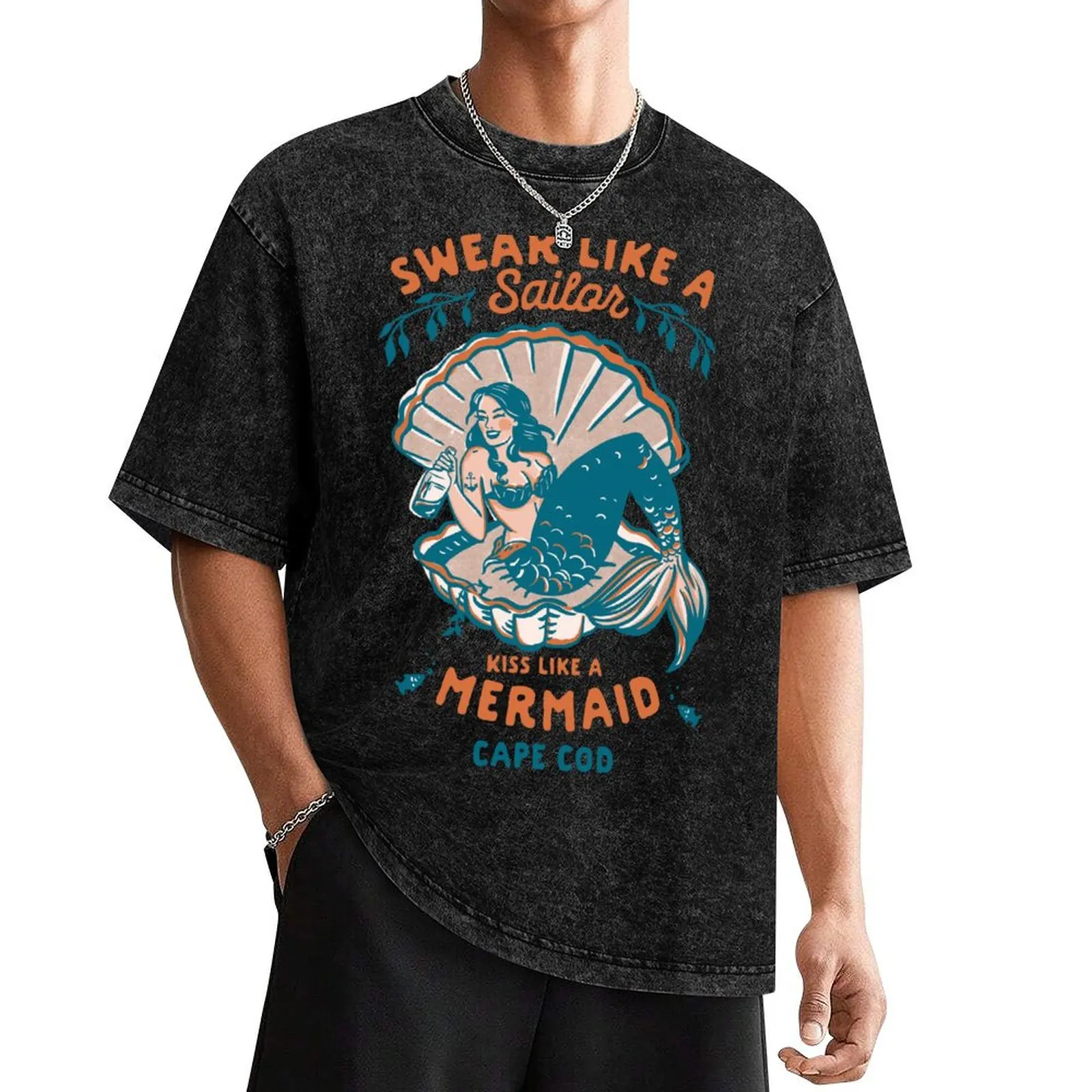 

Kiss Like A Mermaid: Retro Cape Cod, Massachusetts Nautical Mermaid Decor T-Shirt oversizeds oversized t shirt men