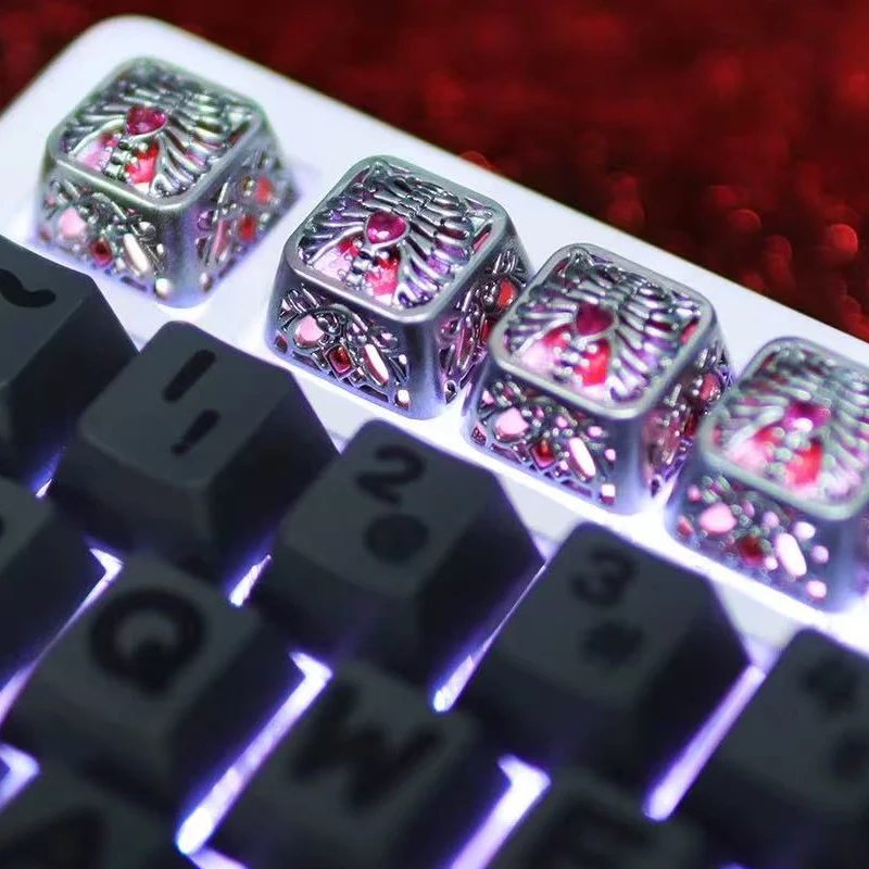 Translucent heart-shaped hollow metal keycaps personalized keycaps with gemstone edging gaming mechanical keyboard keycaps