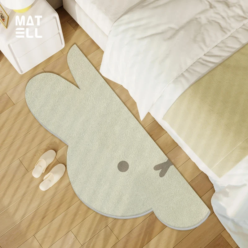 VIKAMA Minimalist Bunny Head Shaped Floor Mat, Non-Slip Washable Beige Plush Rug for Bedside, Kids Room & Entryway