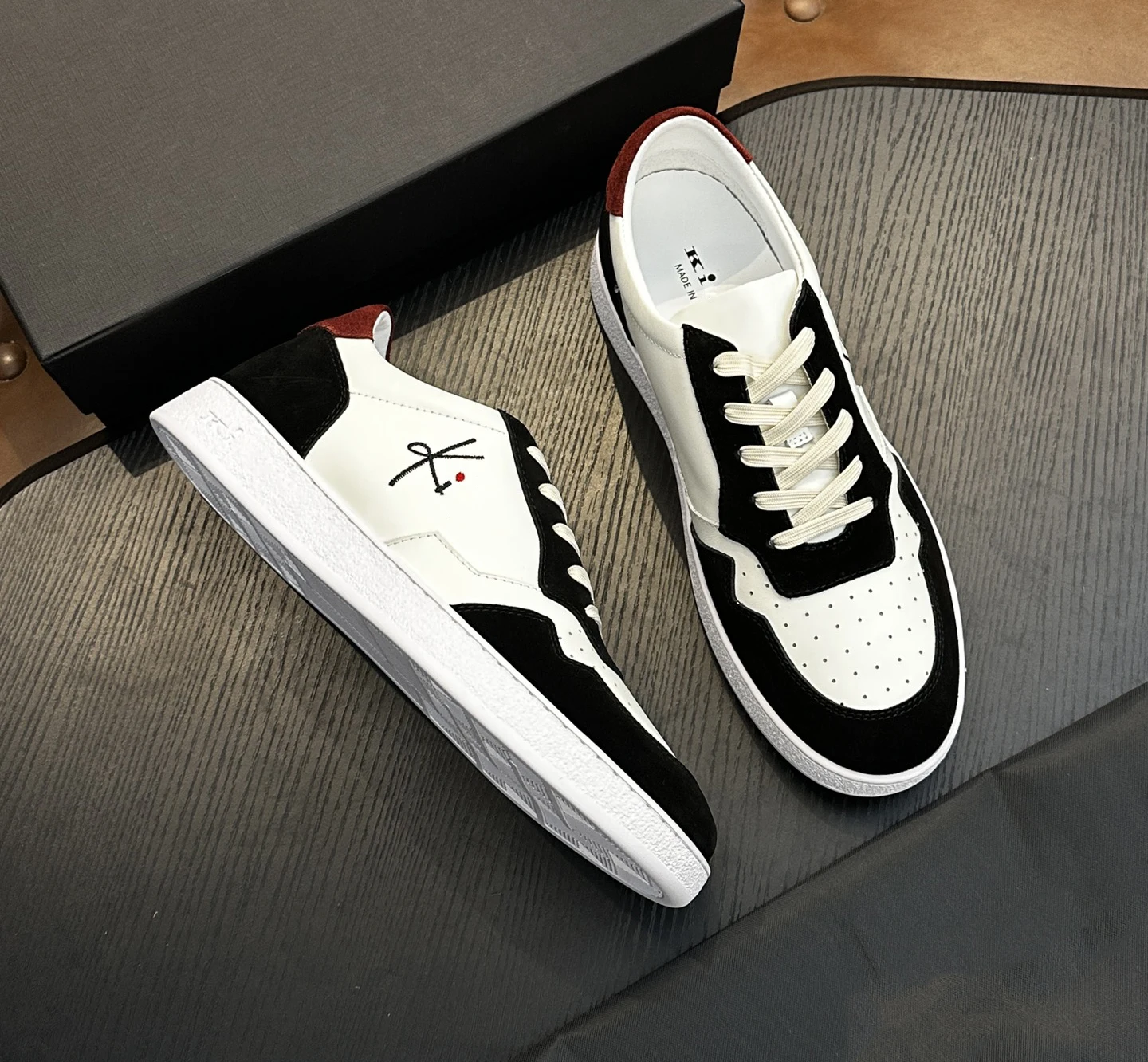 

OECHSLI Shoes Cowhide Suede 2025 new outdoors fashion quality embroidery genuine leather motion Men‘s European big size 38-47