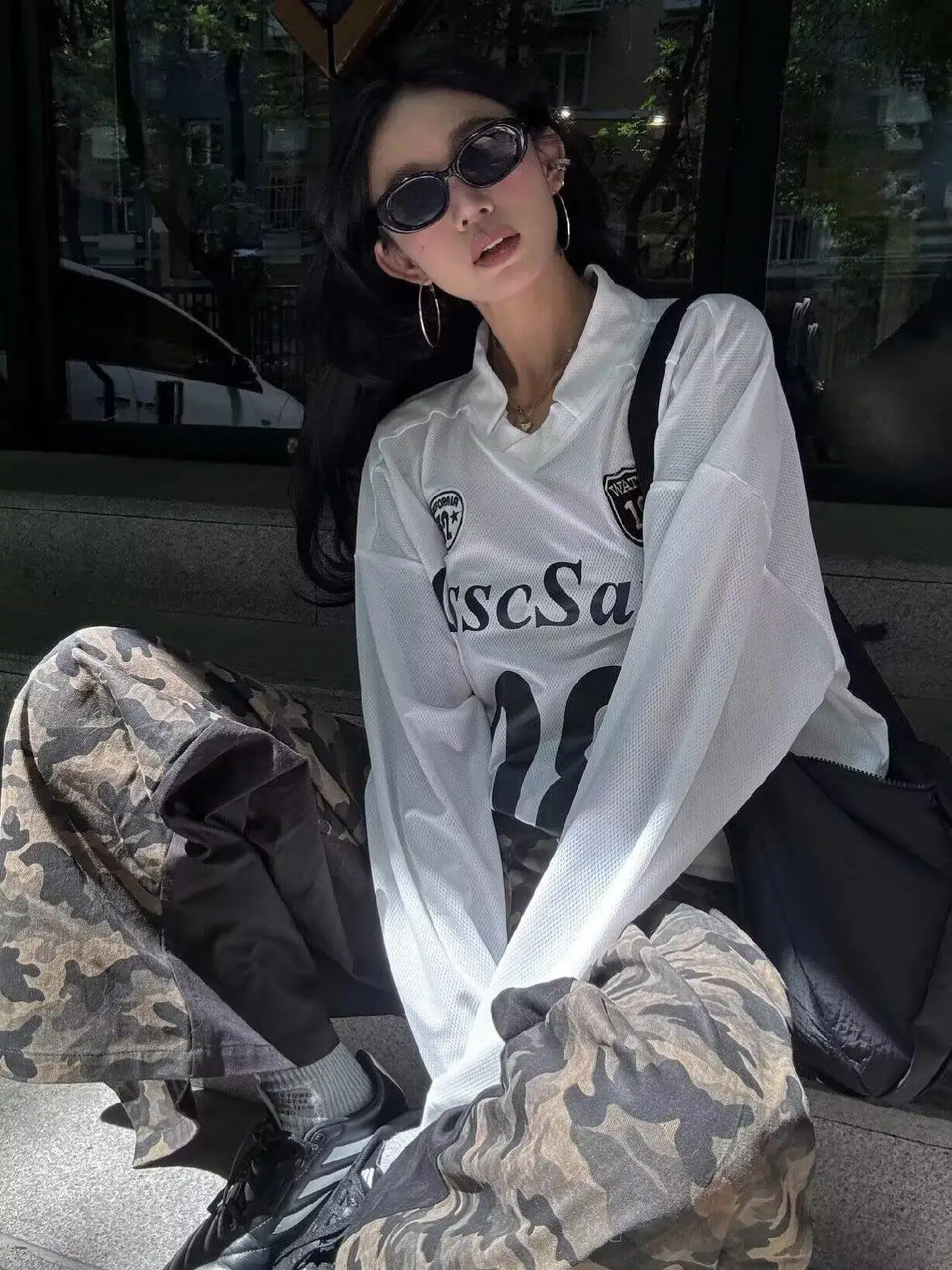 Retro American V-neck Long Sleeve T-shirt Loose Fit Lightweight Spring Autumn Sporty Style Oversize Couple's Top Trendy