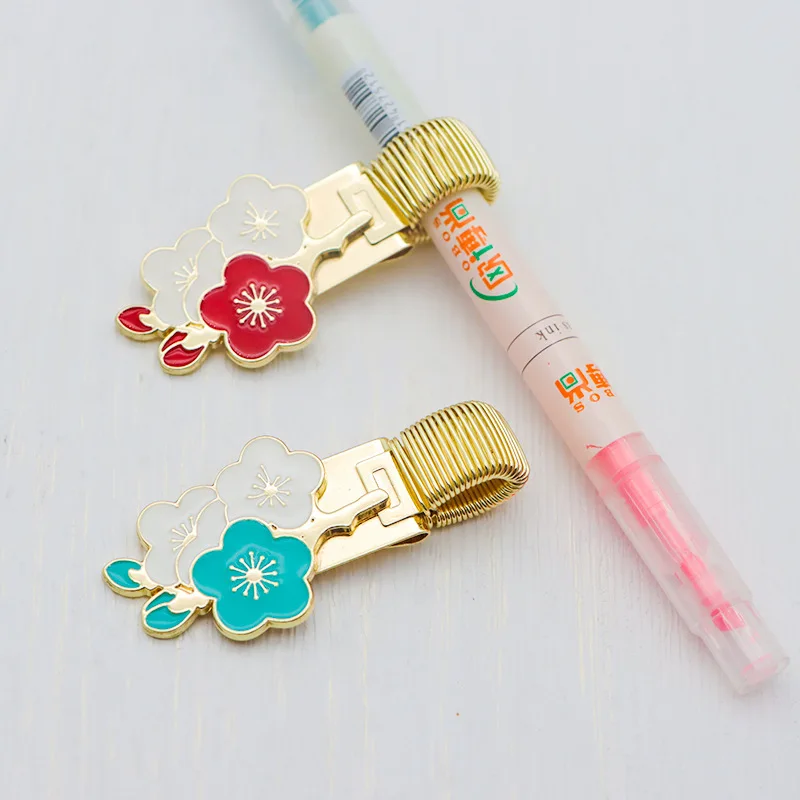 Kawaii Floral Pen Holder with Pocket Clip Metal Spring Notebook Pen Clips Bookmarks Cute Doctors Nurse Uniform Pen Holders