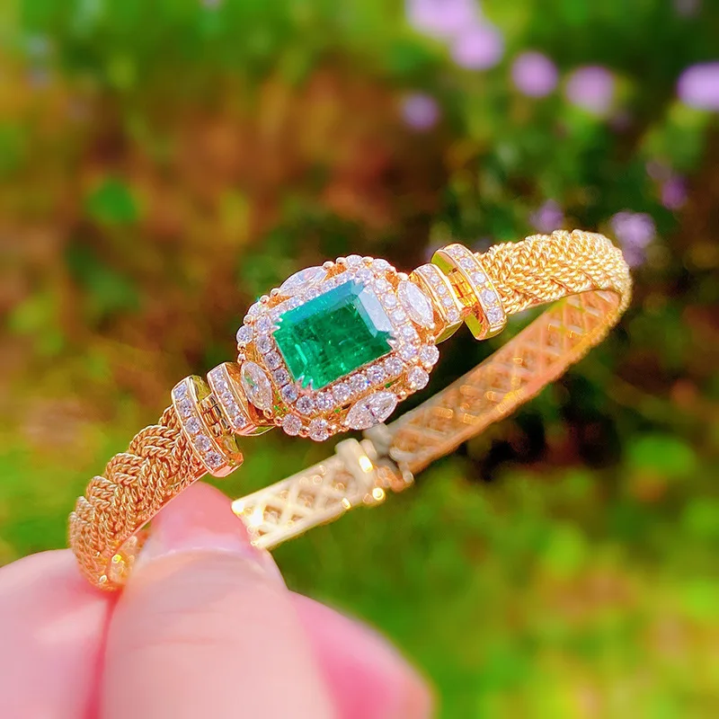 Luxury 925 Silver Lab Emerald Bangles for Women Gorgeous Vintage Gold Color Bracelet Wedding Engagement Jewelry Female Fine Gift