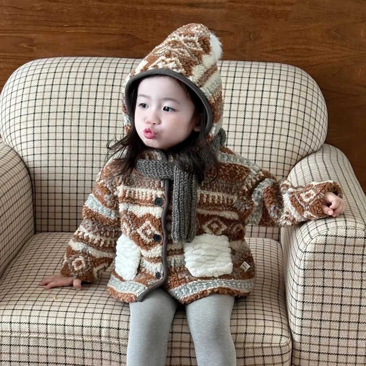 80-110 سنتيمتر الفتيات معطف صوف الضأن الخريف والشتاء نمط جديد الطفل أفخم سميكة قزم قبعة معطف الأطفال سترة قطن دافئة