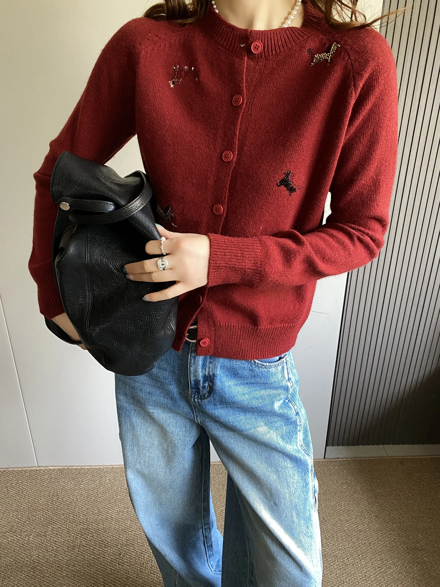 

Женский свободный повседневный вязаный кардиган Весна 2026: Новинка, вышитый, с длинными рукавами, мягкий, удобный, дышащий топ