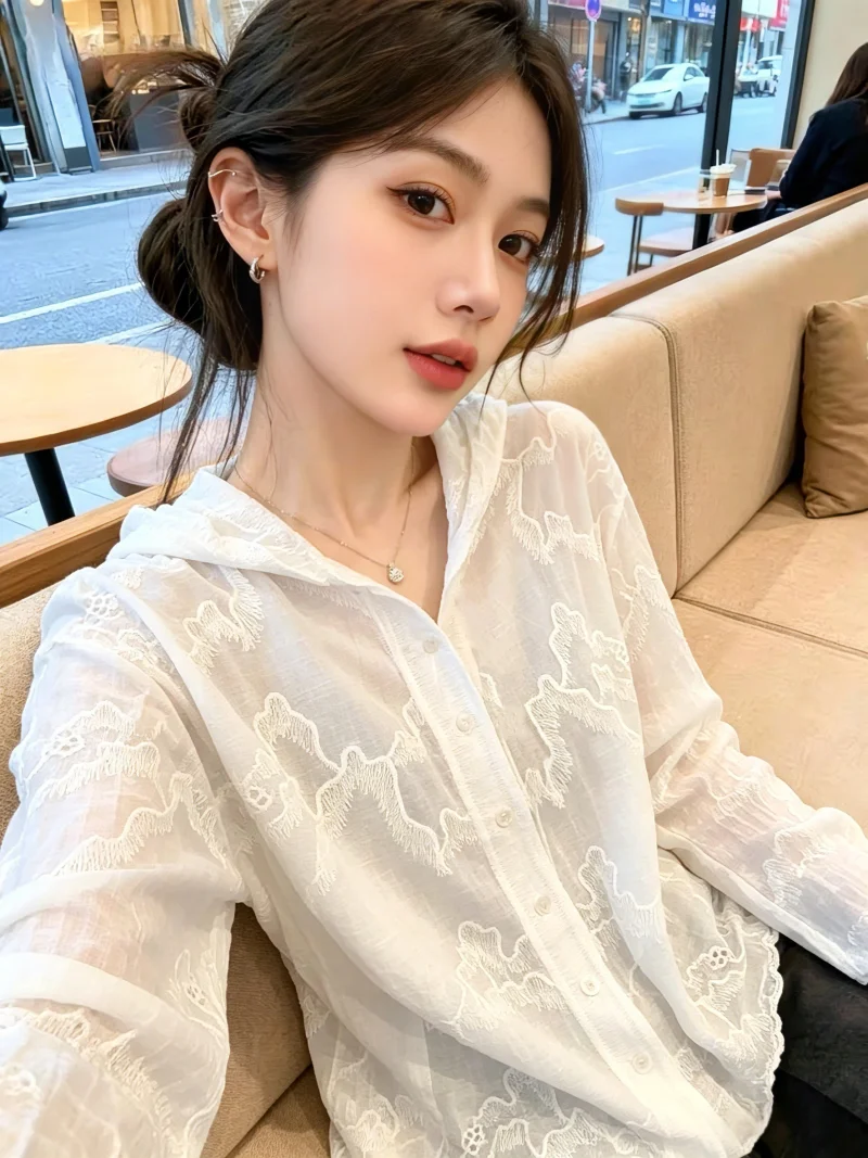 

Lace Embroidered Hooded Long Sleeve Shirt Women's Summer New Loose Top Self-Reserved Style Korean Version Straight Cut Silk