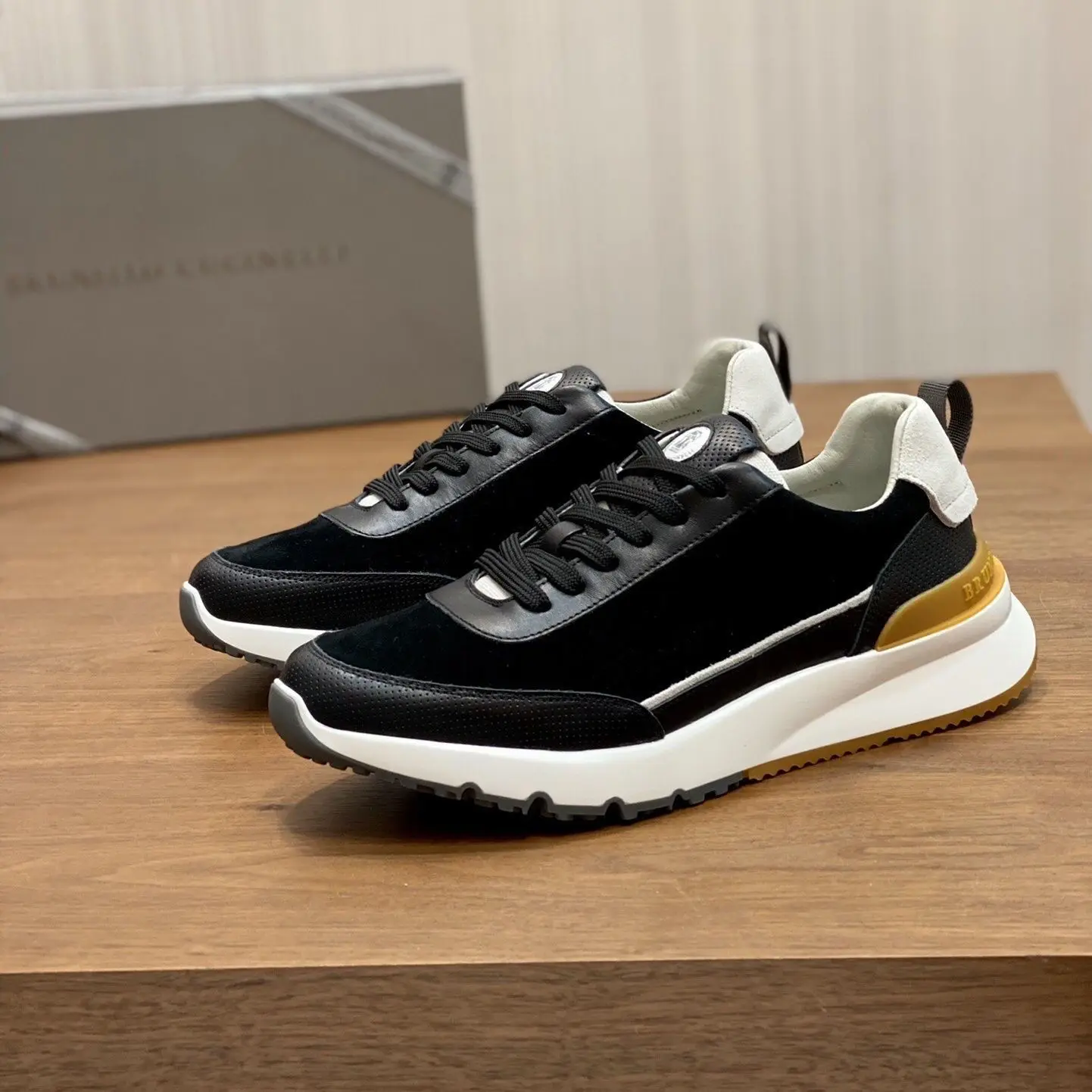 

Casual Tennis Shoes Mens Fashion Breathable Shock Absorption Walking Jogging Trainers Sport Mens Casual Running Shoes