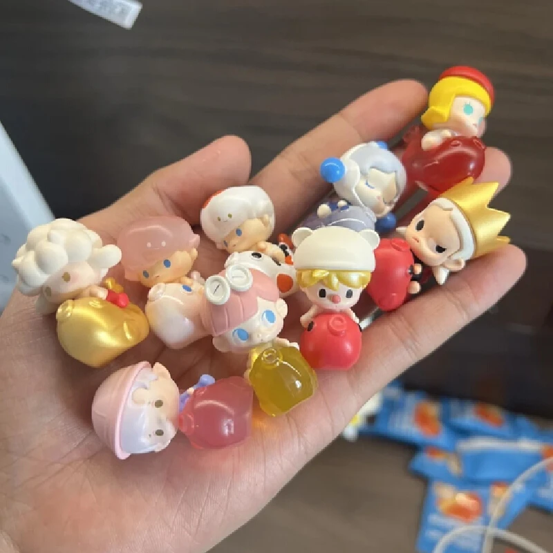 Popmart Lucky Charm Series Blind Box Dimoo Skullpanda Pucky Mystery Bag Sweet Bean Zsiga Labubu Pino Jelly Action Figure Doll