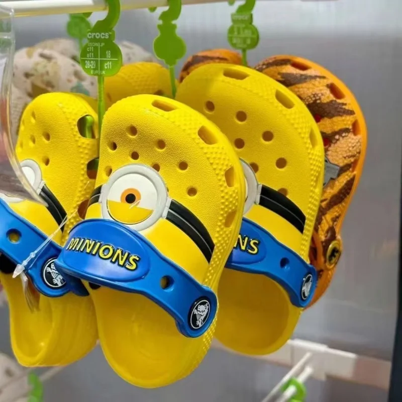 

In Stock 2026 New Minionss Summer Non Slip Beach Slippers Outdoor Casual Soft Sole Sandals Waterproof Quick Dry For Vacation