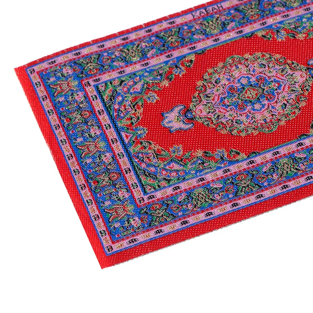 Rivestimenti per pavimenti multicolori Mobili giocattolo Occhi di persone Tappeto tessuto in miniatura Accessori per tappeti per casa delle bambole