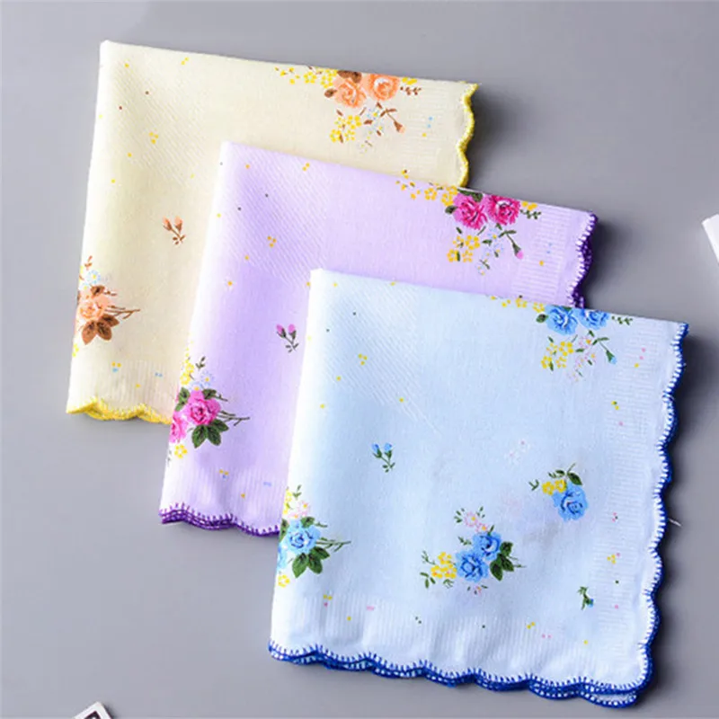 3 Stück 28x28cm Vintage Baumwoll-Taschentücher für Damen mit Stickerei von Schmetterlingen und Blumen, sortierte Stofftaschentücher für Damen. – Detail 3