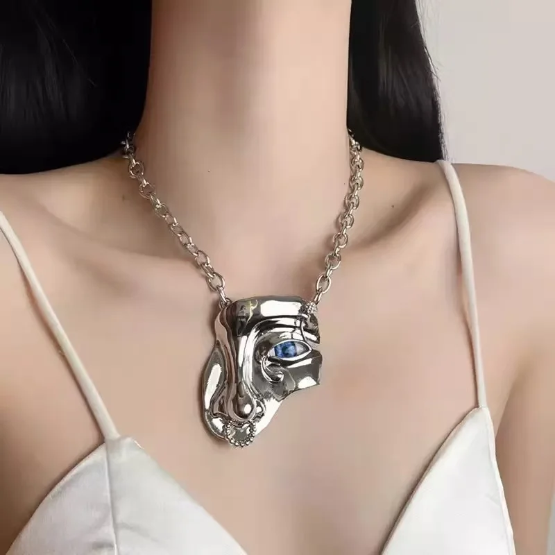 

Artistic Half Face Mask Necklace Unique 3D Sculpture Pendant with Crystal Eye for Women Party Statement Jewelry