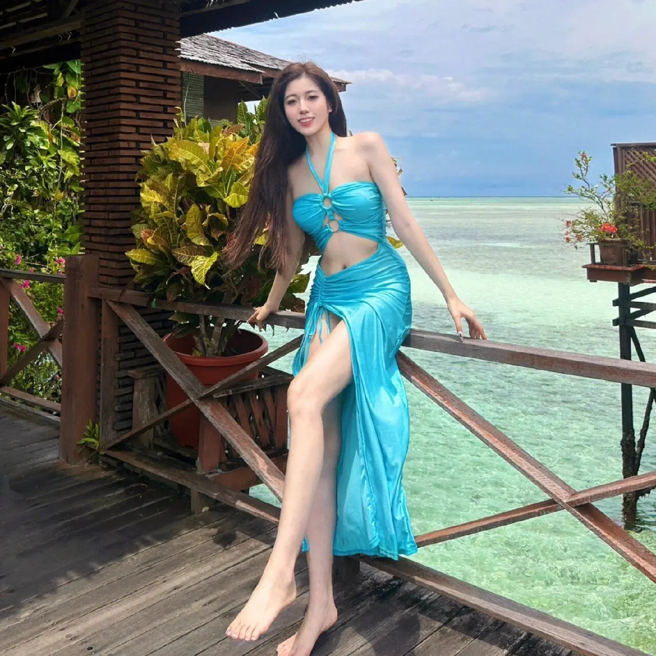 2024 sexy hollow long dress separate swimsuit female beach holiday skinniness cover meat pure want to wind seaside photos