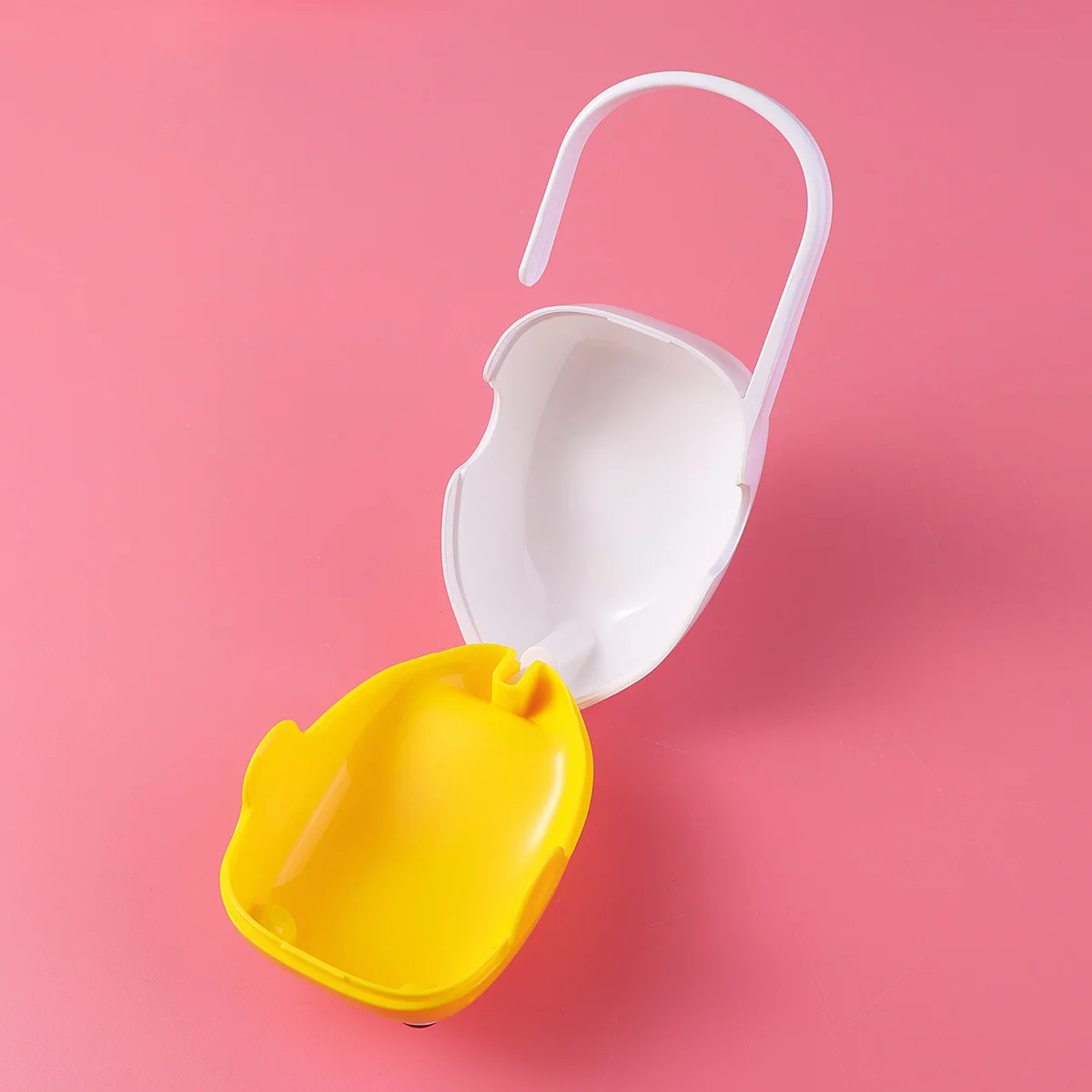 

Pacifier Storage Case Large Capacity Safe PP Material Pacifier Holder Portable for Travel Outdoor Baby Soother Organizer Yellow