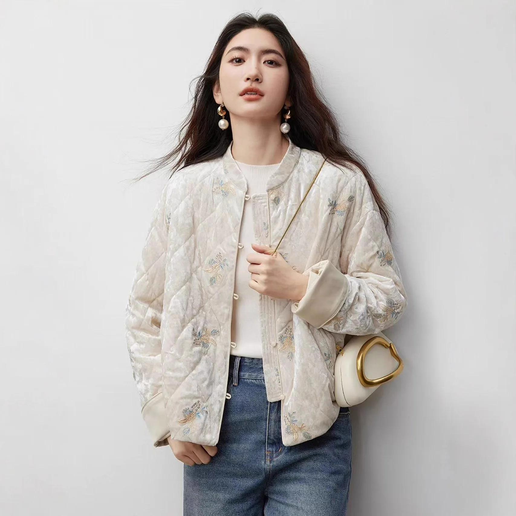 

2025 New Chinese Style Cotton Jacket Women's Winter Color Contrasting Tang Style Cotton Coat Thickened Short Cotton Coat