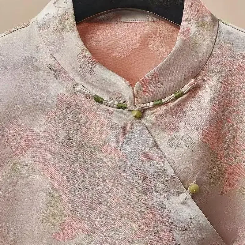

Женская атласная блузка с коротким рукавом, розовая рубашка Cheongsam с цветочным принтом, винтажная блузка Ципао со стандартным воротником, улучшенный топ, костюм