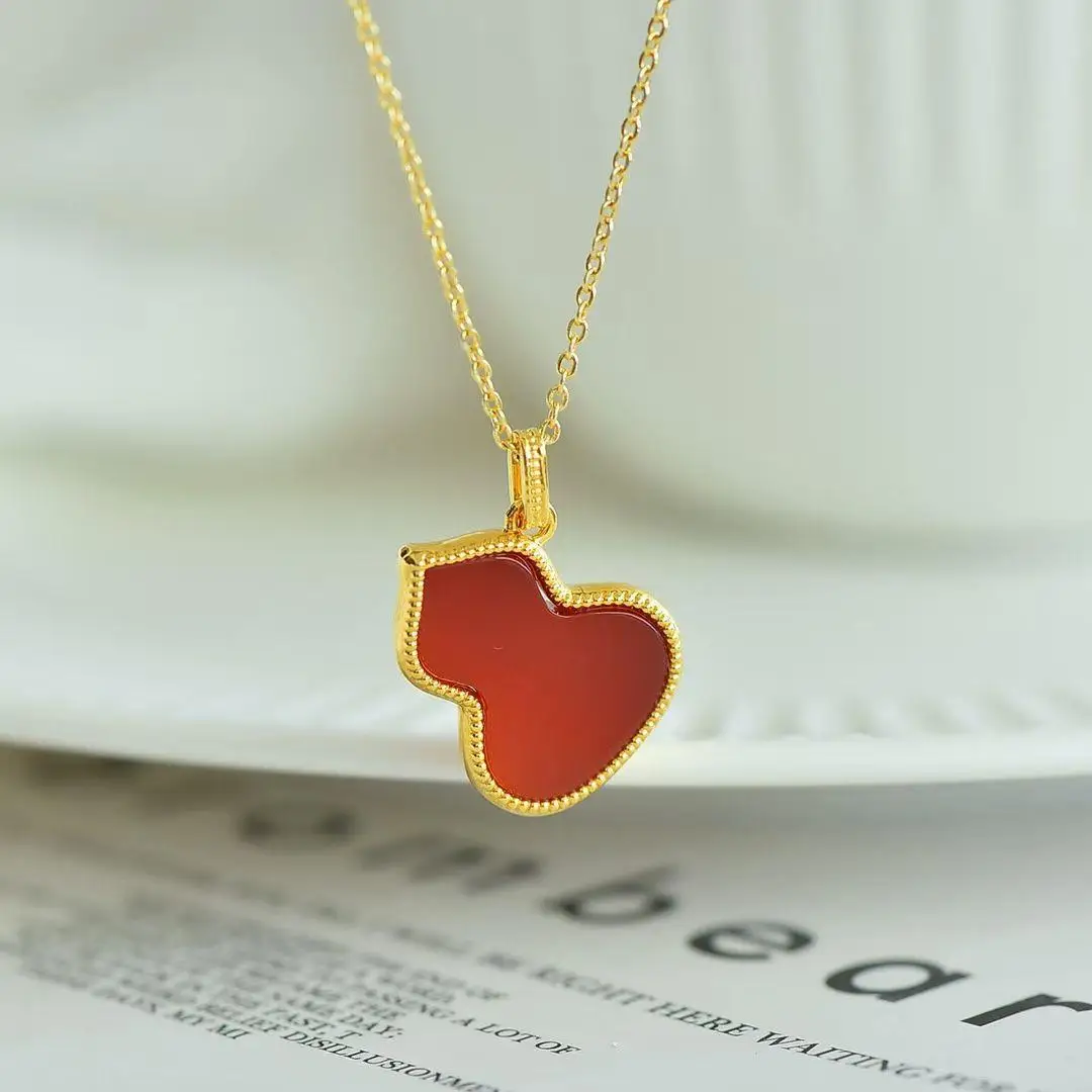 SMILE Real 18K Gold Agate Gourd Pendant Au750 Great Fortune Pendant Necklace Women's Fine Jewelry Gift for Mom and Girlfriend