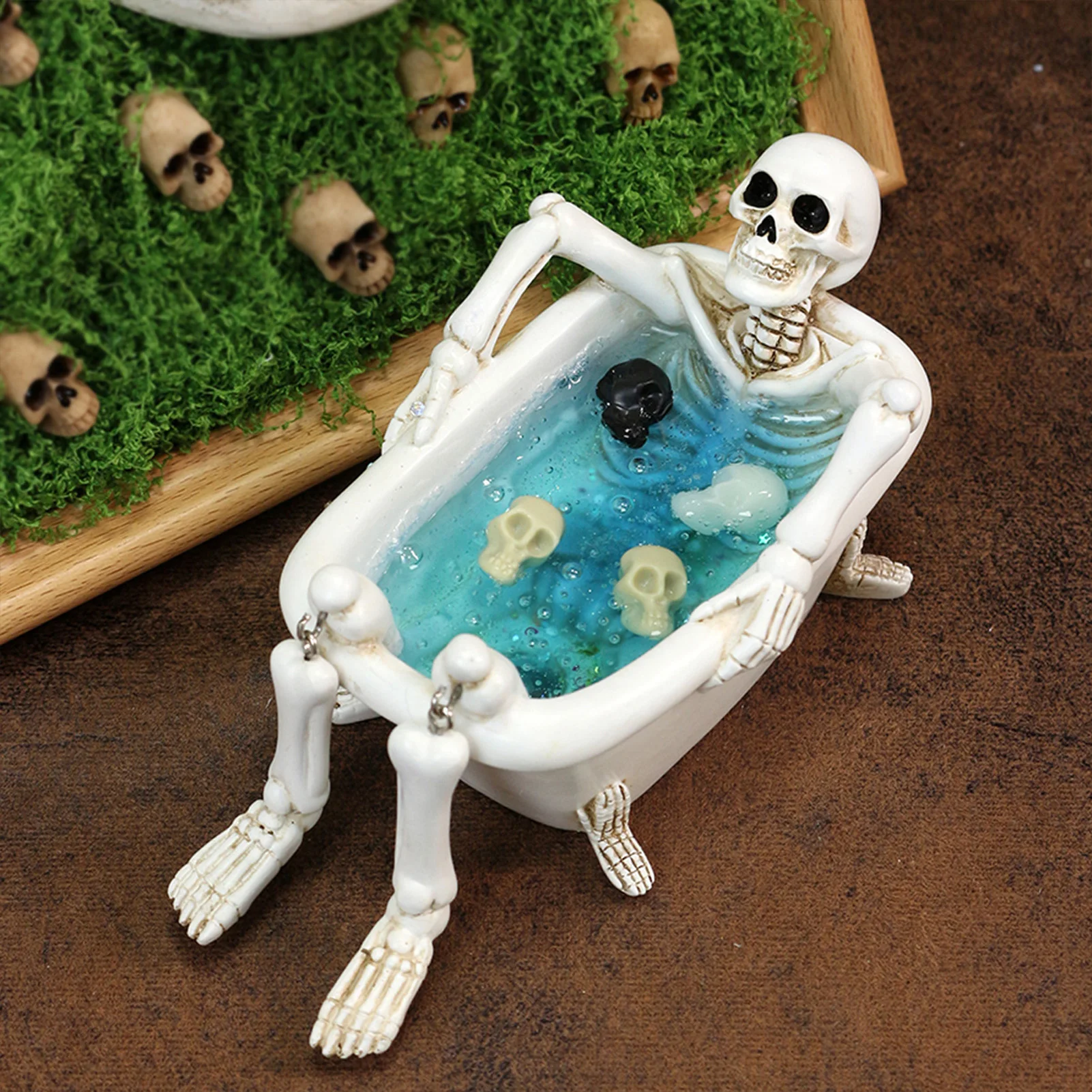

New Skull Bathtub Succulent Planter with Drainage Holes, Indoor & Outdoor Home Decor Ornament