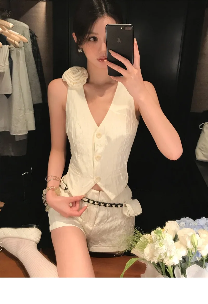 French Fashion V-neck Vest Shorts Two-piece Set Women Single Breasted Sleeveless Solid Slim Summer Temperament Chic Female Wear