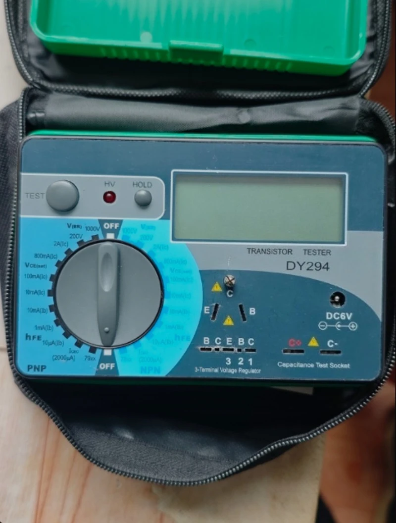 Digital Transistor Analyzer Tester Semiconductor Diode Triode Reverse AC DC Voltage Capacitance FET DY294