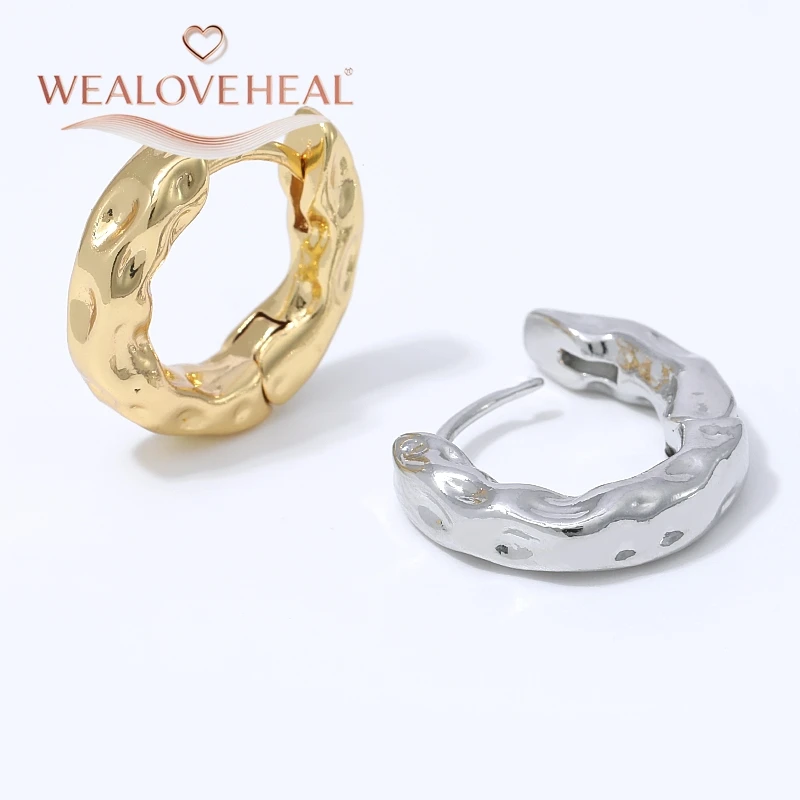 18K vergoldete, gehämmerte Mond-Huggie-Creolen für Damen, unregelmäßige Krater-Textur, Alltagsschmuck, Valentinstag- und Geburtstagsgeschenk – Detail 18