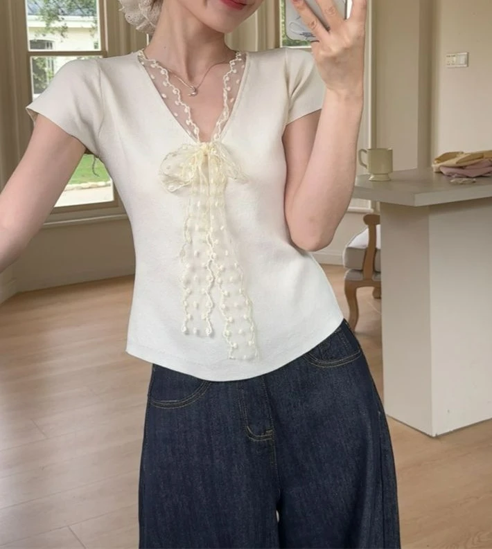 

2025 Summer New Lace Splicing Strap T-shirt for Slimming Niche and Versatile Top for Outdoor Wear