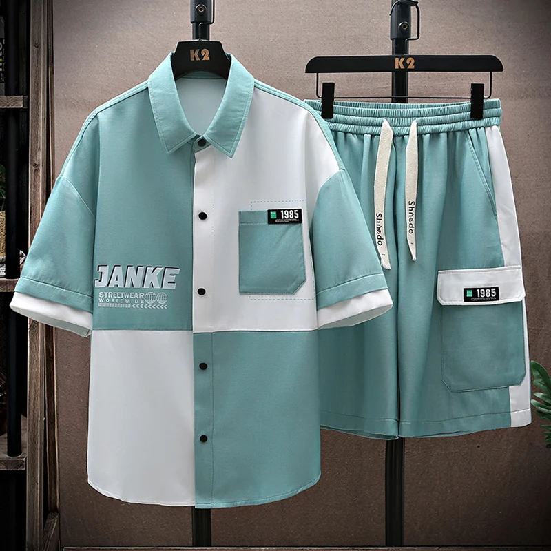 

Мужской летний комплект из рубашки с отложным воротником и шортов