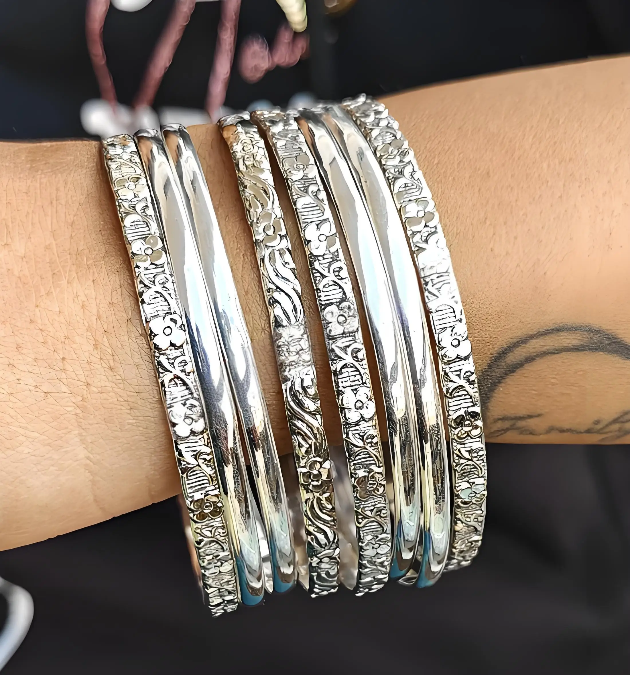 

NADEEM Fashion Vintage Metal Layer Flower Bangles for Women Luxury Charm Bracelets Party Jewelry Wholesale Gifts