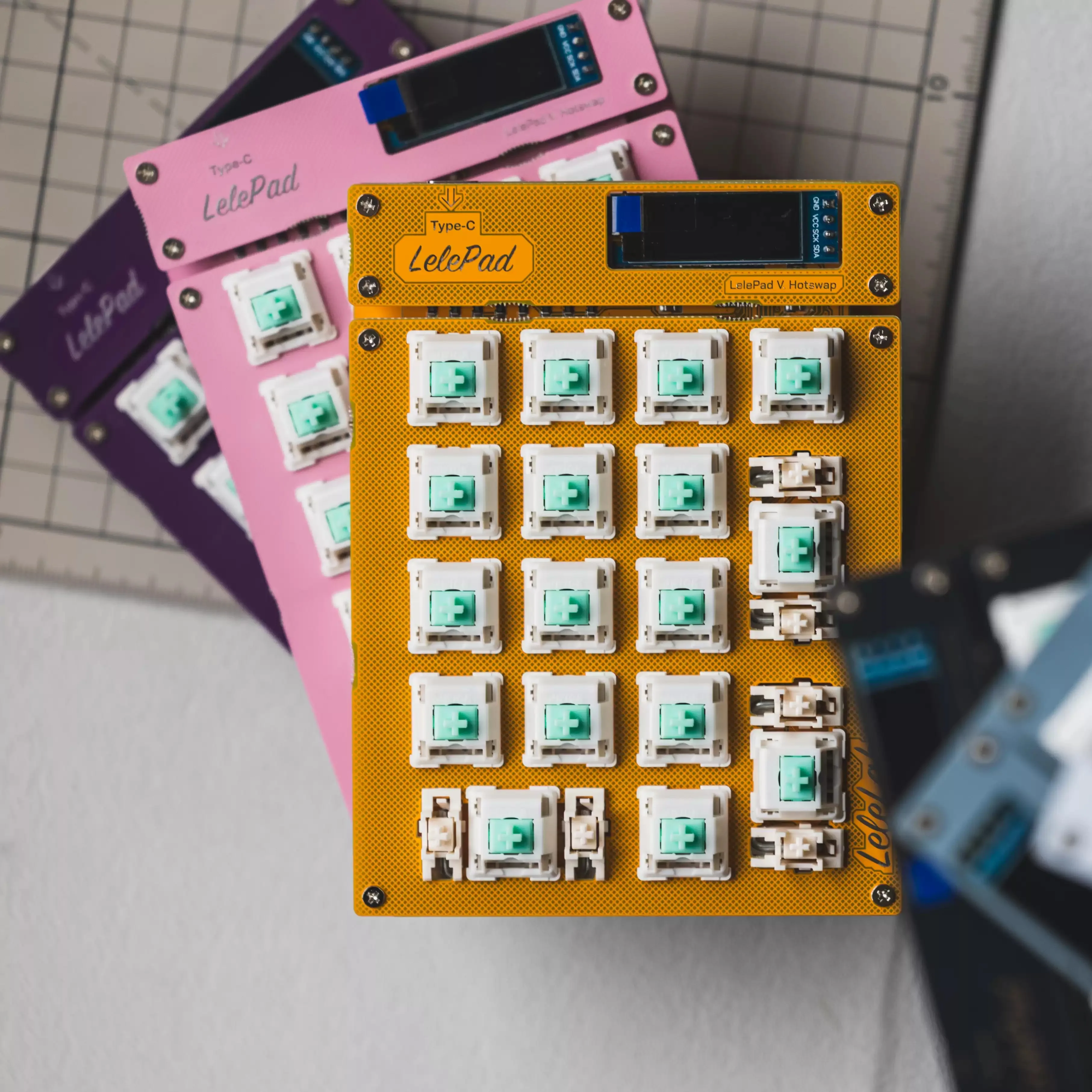 Lelelab Mechanical Macropad Keyboard Numpad Hot Swappable DIY RGB Platemount Screen Small Keyboard