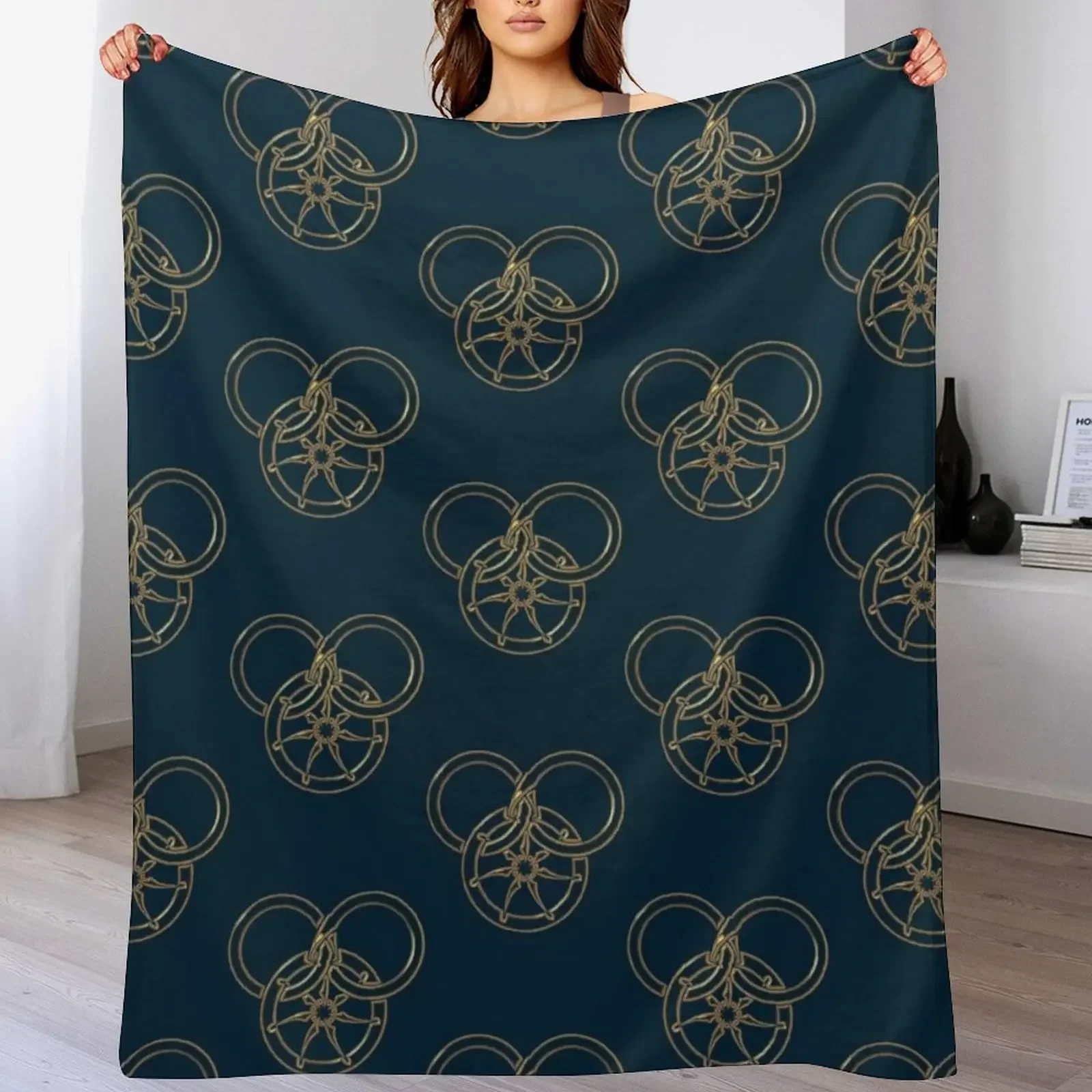 Golden the wheel of time Throw Blanket Summer Cool Breathable Blanket for Sleeping