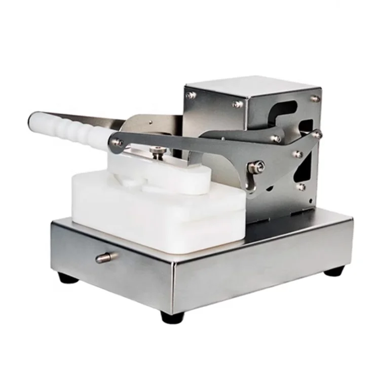 Small manual rice ball pressing machine rice ball triangular rice ball pressing machine