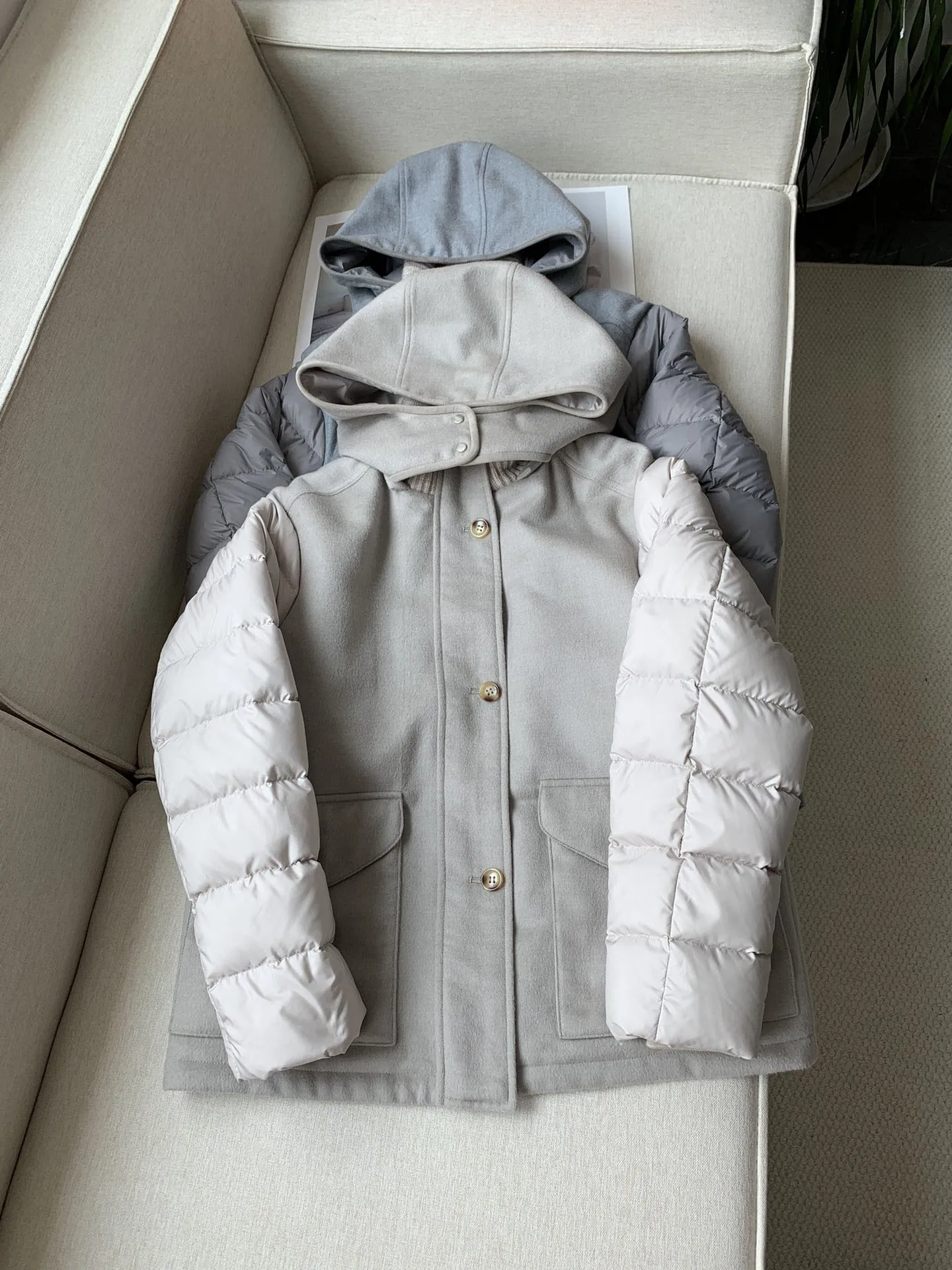 2024 Autumn And Winter New Cashmere Blended Hooded Goose Down Jacket Women