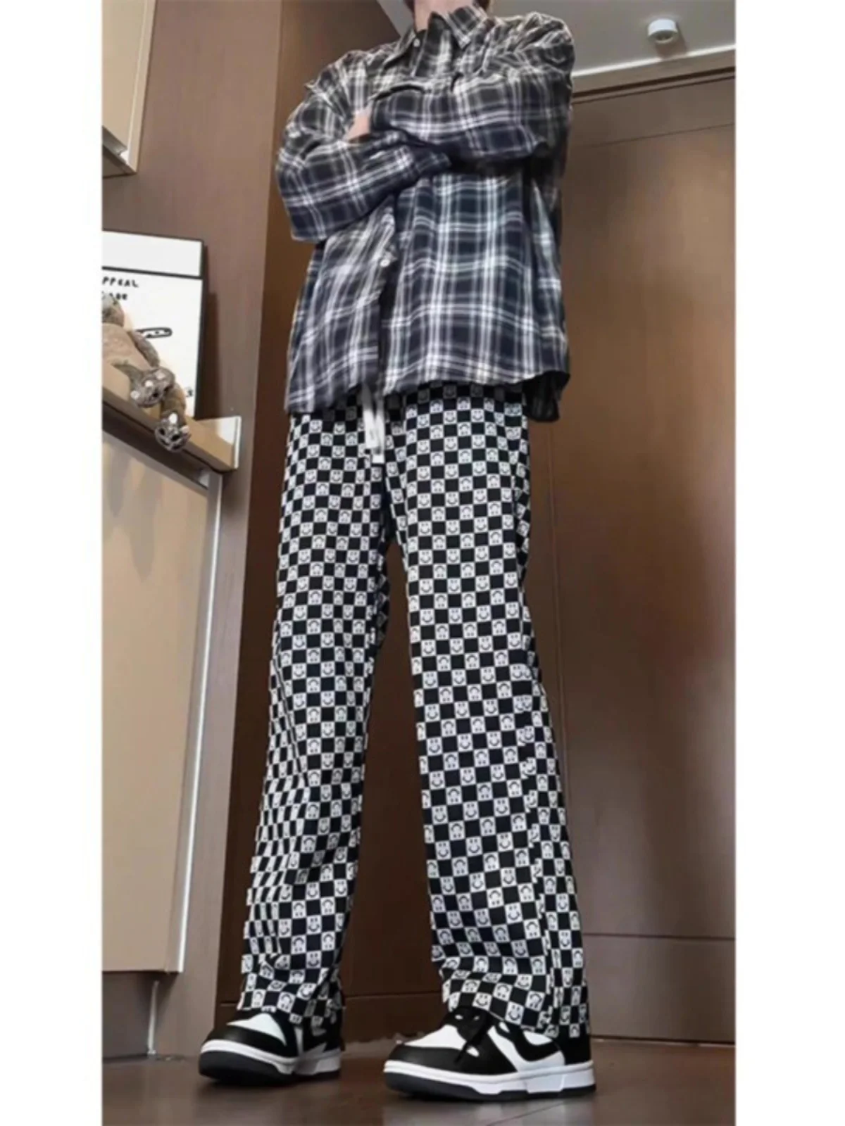 

Bla White Chboard Pattern Casual Pants Men's Spring Autumn Trendy Brand Smiling Face Print American Sport Pants Drape St...